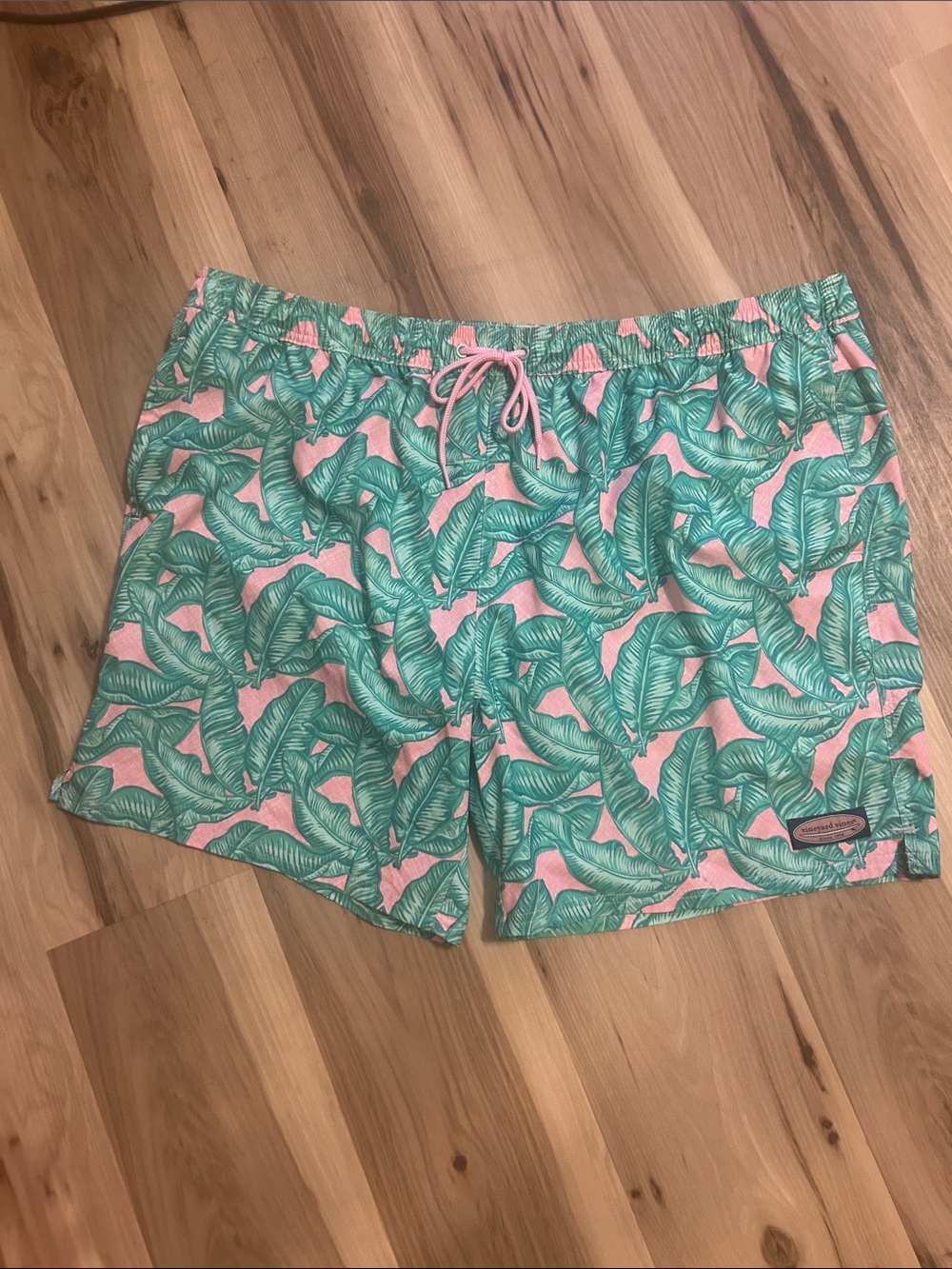 Vineyard Vines Green Leaf Print Swim Trunks on Pink